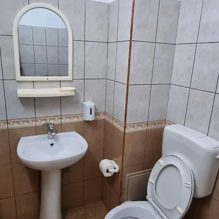 Casa Antonio Cristian * Костинешти